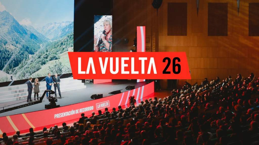 Vista aérea de las calles del Principado de Mónaco preparadas para albergar la contrarreloj inaugural de la Vuelta a España 2026.