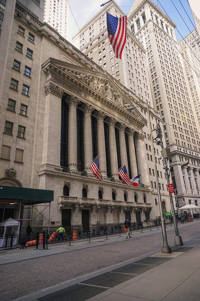 La Bolsa de Nueva York Supera Los 44 Billones de Dólares, Un Hito Histórico para Los Mercados Globales