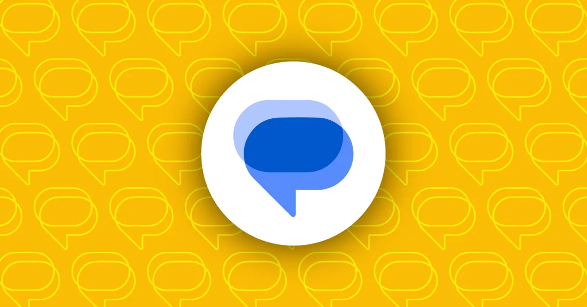 Captura de pantalla de la interfaz de Google Messages en un teléfono inteligente con la cuadrícula de accesos directos abierta tras pulsar el icono de más.